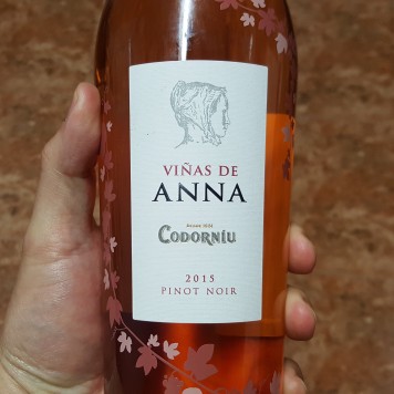 etiqueta Pinot Noir VIÑAS DE ANNA